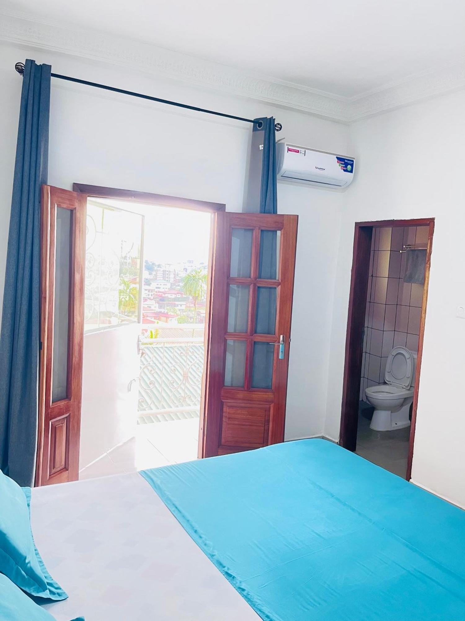Appartements Modernes, Wifi, Tv - Yaounde, Omnisports Exterior foto