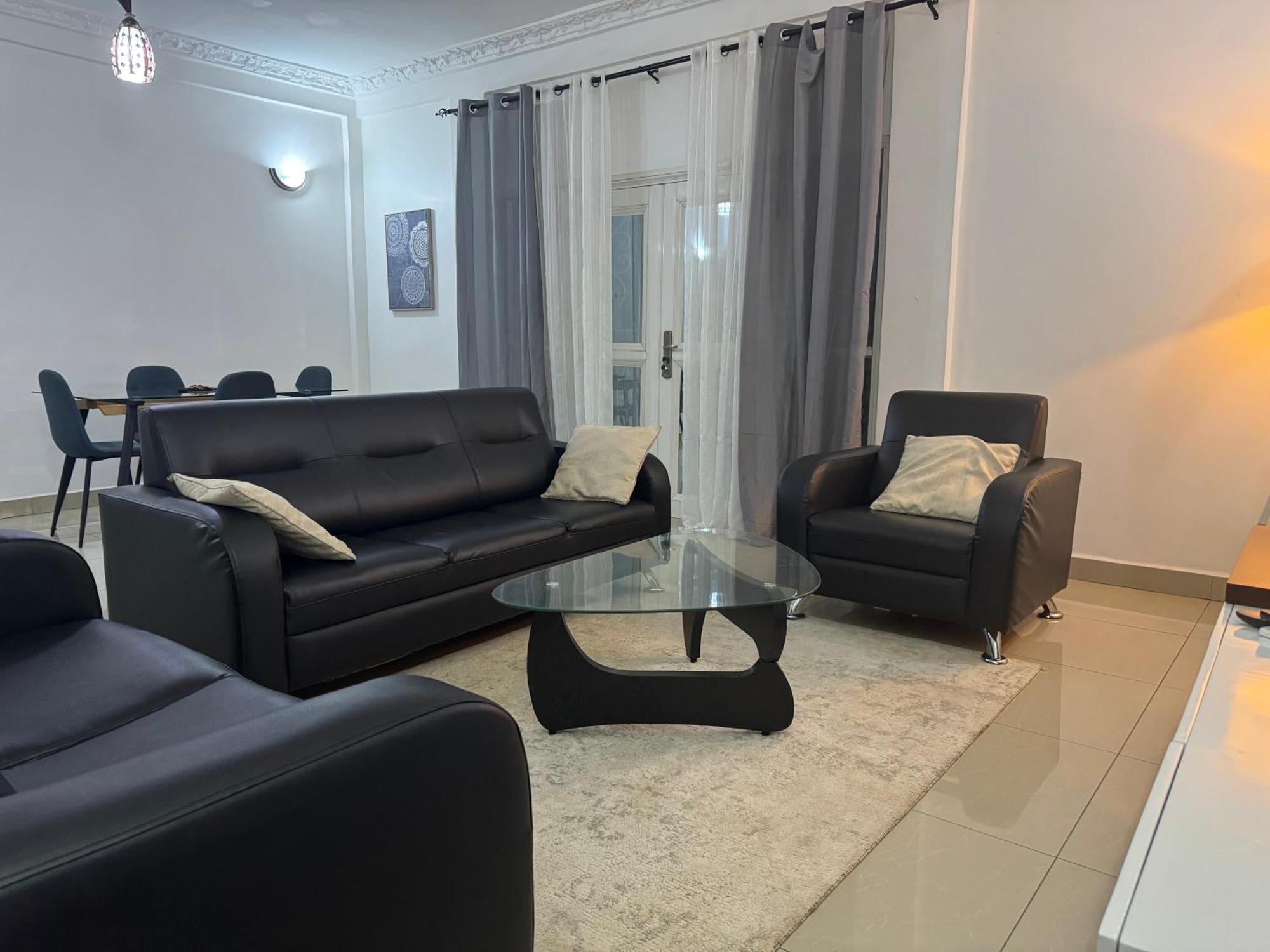 Appartements Modernes, Wifi, Tv - Yaounde, Omnisports Exterior foto