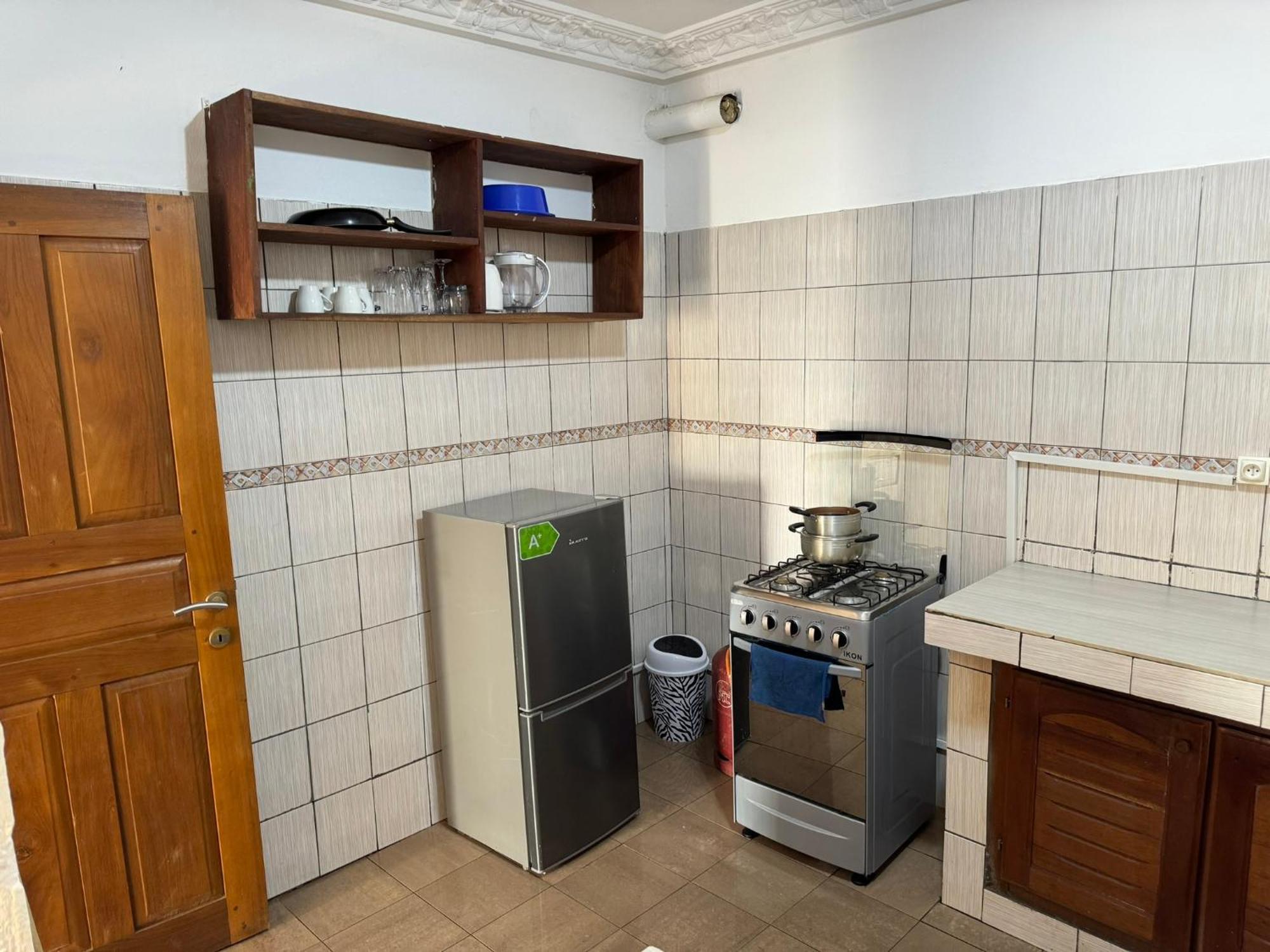Appartements Modernes, Wifi, Tv - Yaounde, Omnisports Exterior foto